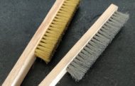 Brosses métalliques à bijoux