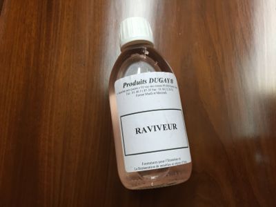 Raviveur de vernis